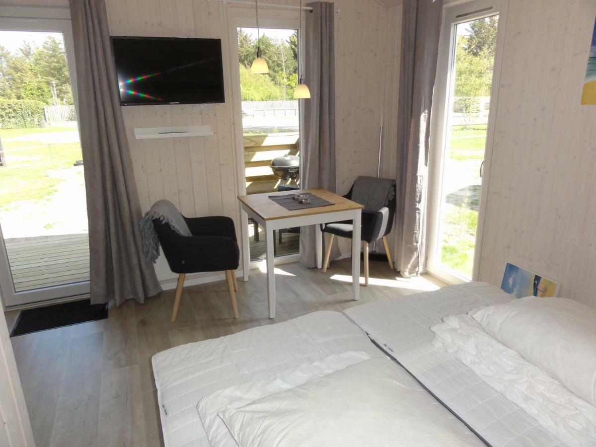 Tornby Strand Camping Cottages Hirtshals Eksteriør billede